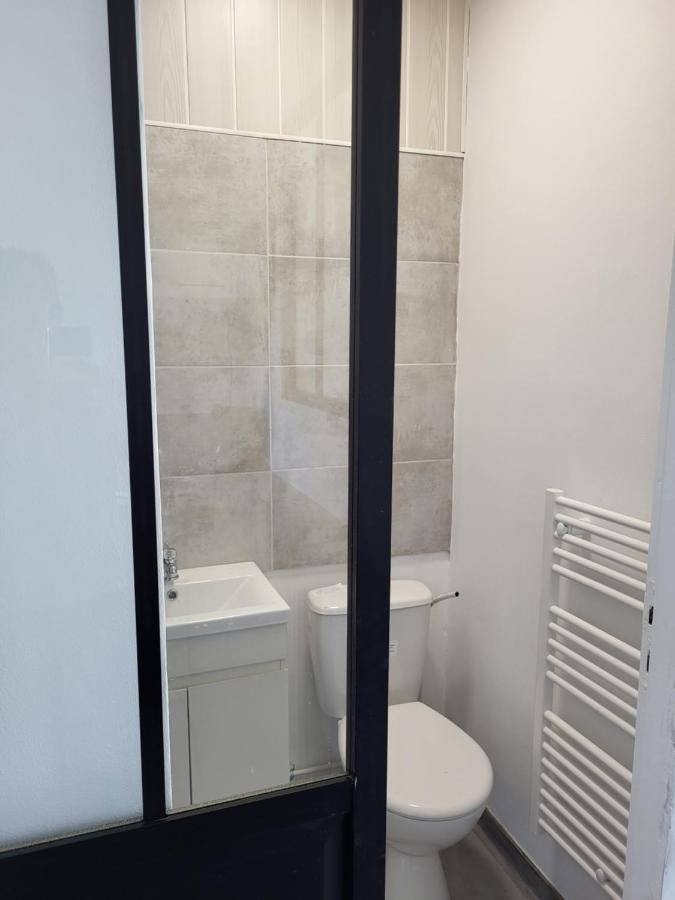 Studio Proche Gare Tgv Haute Picardie Dompierre-Becquincourt Exterior foto