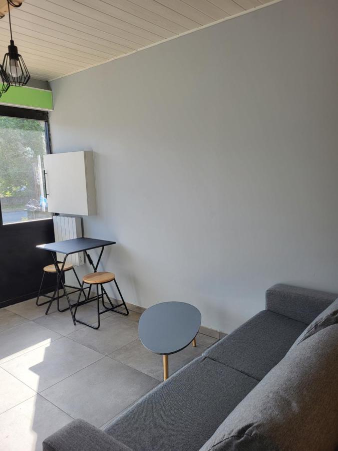 Studio Proche Gare Tgv Haute Picardie Dompierre-Becquincourt Exterior foto